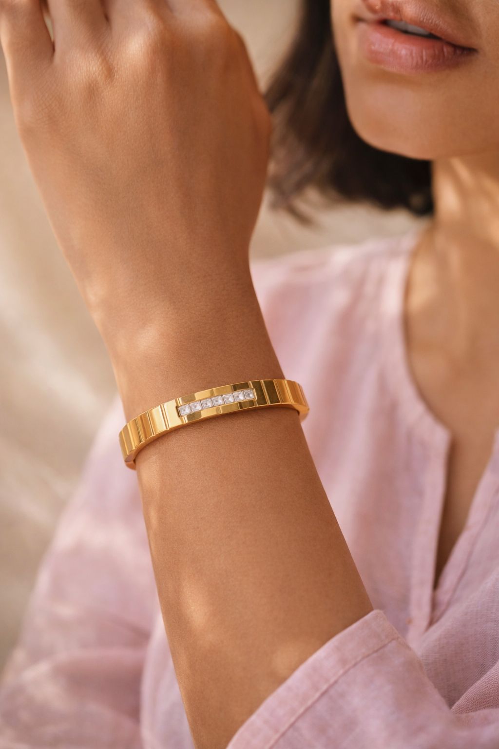 Velora Cuff
